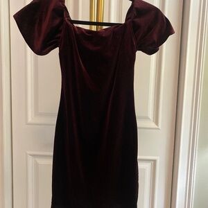 Forever 21 burgundy velvet cocktail dress
